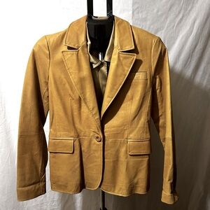 Ricki’s Women’s Fitted Tan Leather Blazer Jacket, One Button Closure. Size S